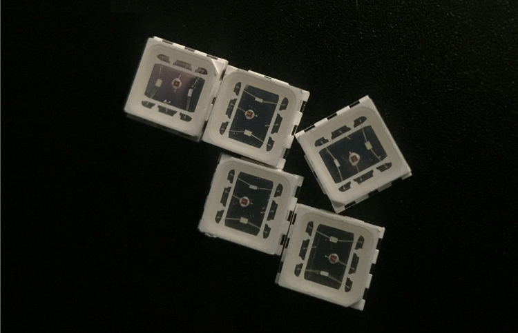 5050三芯LED貼片燈珠封裝的焊接注意事項